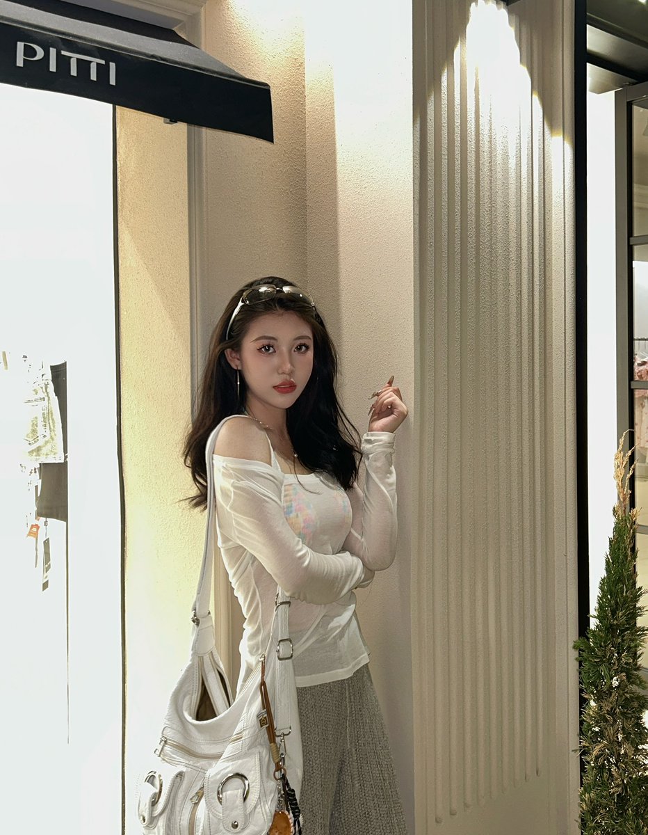 7h25lin (@b7yhe) on Twitter photo 