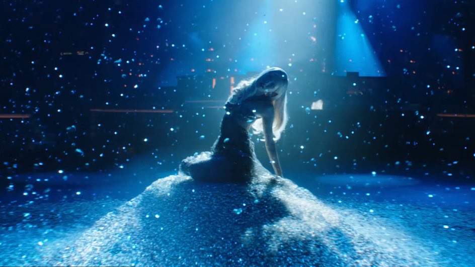 ROSÉ UPDATES¹ tweet media