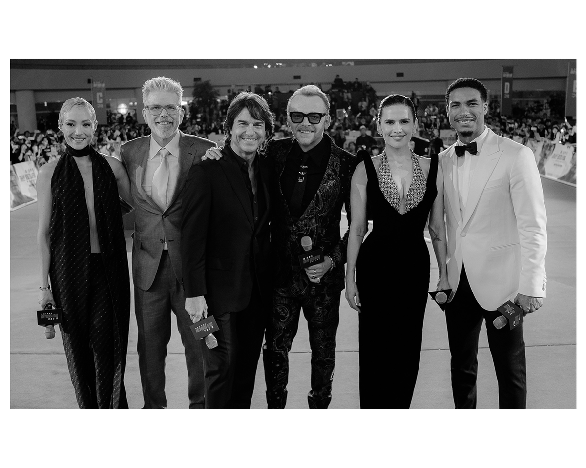 Tom Cruise tweet media