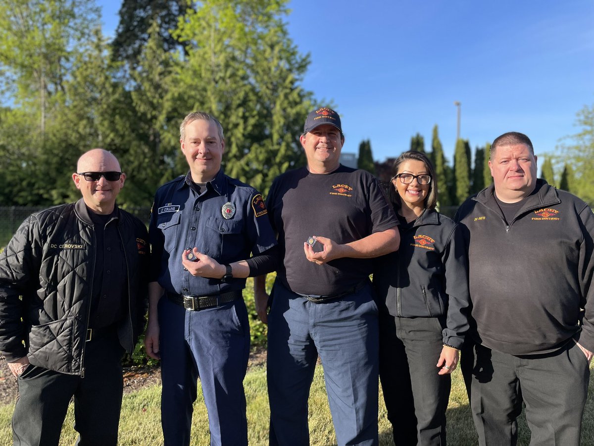 This morning, our Chiefs came out to Station 34 to present Paramedic Lieutenant Bill Collins and Firefighter Kevin Davenport with their 20 year pins! Please help us congratulate Bill and Kevin for their 20 years of dedicated service to this awesome community!