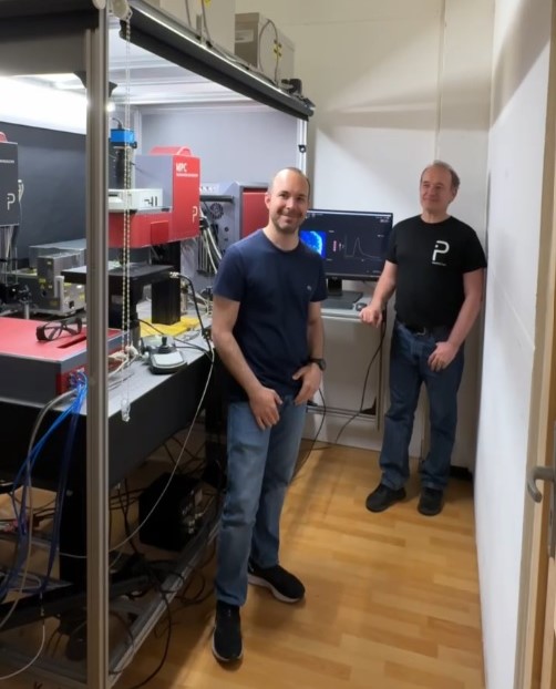 FlimLabs's tweet photo. Just back from Austria where I had the pleasure of working with @LukasKrainer13 and the team at @ProspectiveInst on a #FLIMupgrade for their outstanding MPC Multiphoton Platform.
Stay tuned—exciting news is coming your way soon! 

#FLIM #MultiphotonMicroscopy #Photonics https://t.co/VqSLwg9Bpi