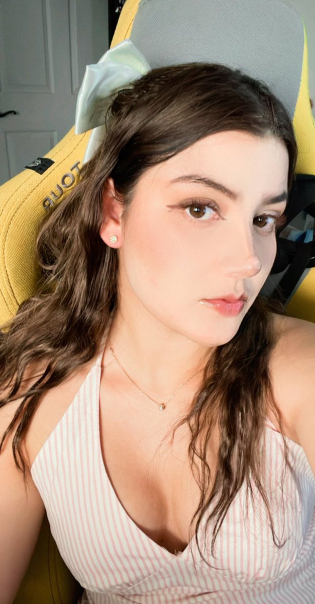 🤎In the sky like stars.