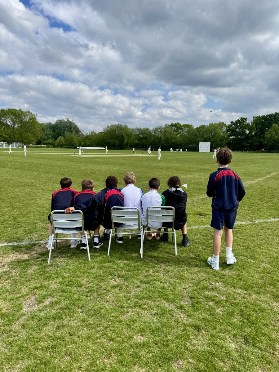 cvmssport's tweet image. Many thanks to @BenniesSport for hosting the @CardinalVaughan 2nd Form Cricket teams this afternoon. 31 pupils represented our School and, for many of our pupils, it was the first time they had played in a cricket fixture before. Congratulations to all the pupils involved!