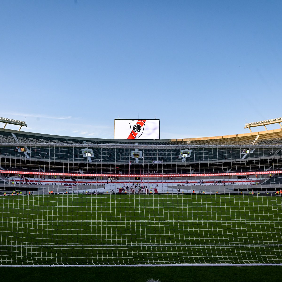 pmonumental's tweet photo. 🏟️🎸 Los Piojos tocarán el próximo sábado 14 de junio en el Estadio Mâs Monumental. https://t.co/TaqBVA367D