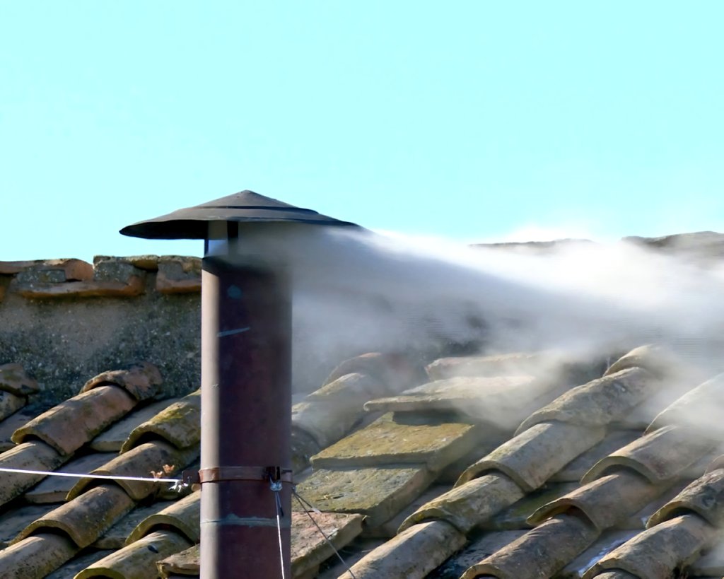 🔴 #ÚltimaHora #Urgente 
Los cardenales eligen a un nuevo #Papa de la #Iglesia católica.
En breve conoceremos su nombre.
#HabemusPapam