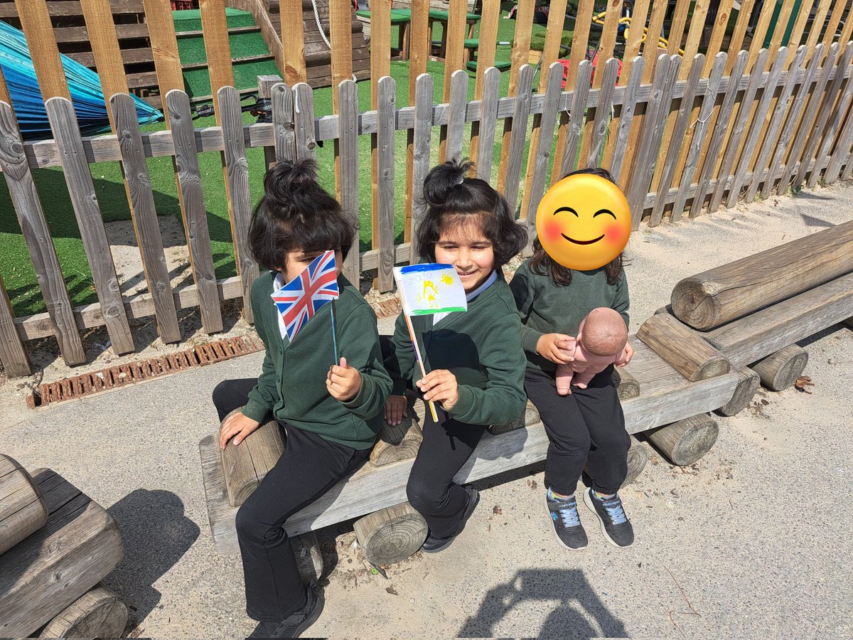 @year1fossdene tweet media