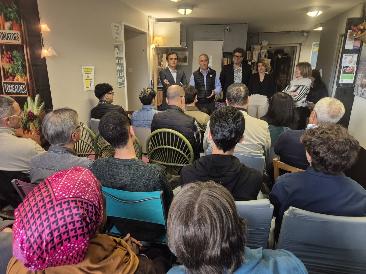Thibault Bergeron (@thibbergeron) on Twitter photo ▶️Hier, nous étions réunis autour de <a href="/MiguelThierry2/">Thierry Miguel</a> dans le quartier des Portes-Ferrées.
▶️Les échanges avec les habitantes et habitants ont été nombreux sur des sujets tels que :
- la mixité sociale
- la jeunesse
- l’attractivité de #Limoges
▶️Une belle réunion de proximité ! ▶️Hier, nous étions réunis autour de <a href="/MiguelThierry2/">Thierry Miguel</a> dans le quartier des Portes-Ferrées.
▶️Les échanges avec les habitantes et habitants ont été nombreux sur des sujets tels que :
- la mixité sociale
- la jeunesse
- l’attractivité de #Limoges
▶️Une belle réunion de proximité !