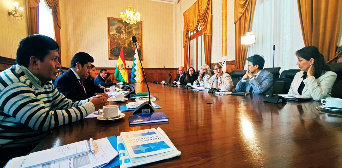 ONU Bolivia (@onubolivia) on Twitter photo 🧵1/2 Se realizó la primera reunión del Comité Ejecutivo de la iniciativa “Consolidación de la cultura de paz en Bolivia 🇧🇴 ”, la cual es promovida por <a href="/ONUBolivia/">ONU Bolivia</a>, a través del <a href="/PNUDBolivia/">@PNUD en Bolivia</a> y <a href="/onumujeresbol/">ONU Mujeres Bolivia</a>, y el Estado boliviano, con apoyo de <a href="/UNPeacebuilding/">United Nations Peacebuilding</a>. 🧵1/2 Se realizó la primera reunión del Comité Ejecutivo de la iniciativa “Consolidación de la cultura de paz en Bolivia 🇧🇴 ”, la cual es promovida por <a href="/ONUBolivia/">ONU Bolivia</a>, a través del <a href="/PNUDBolivia/">@PNUD en Bolivia</a> y <a href="/onumujeresbol/">ONU Mujeres Bolivia</a>, y el Estado boliviano, con apoyo de <a href="/UNPeacebuilding/">United Nations Peacebuilding</a>.
