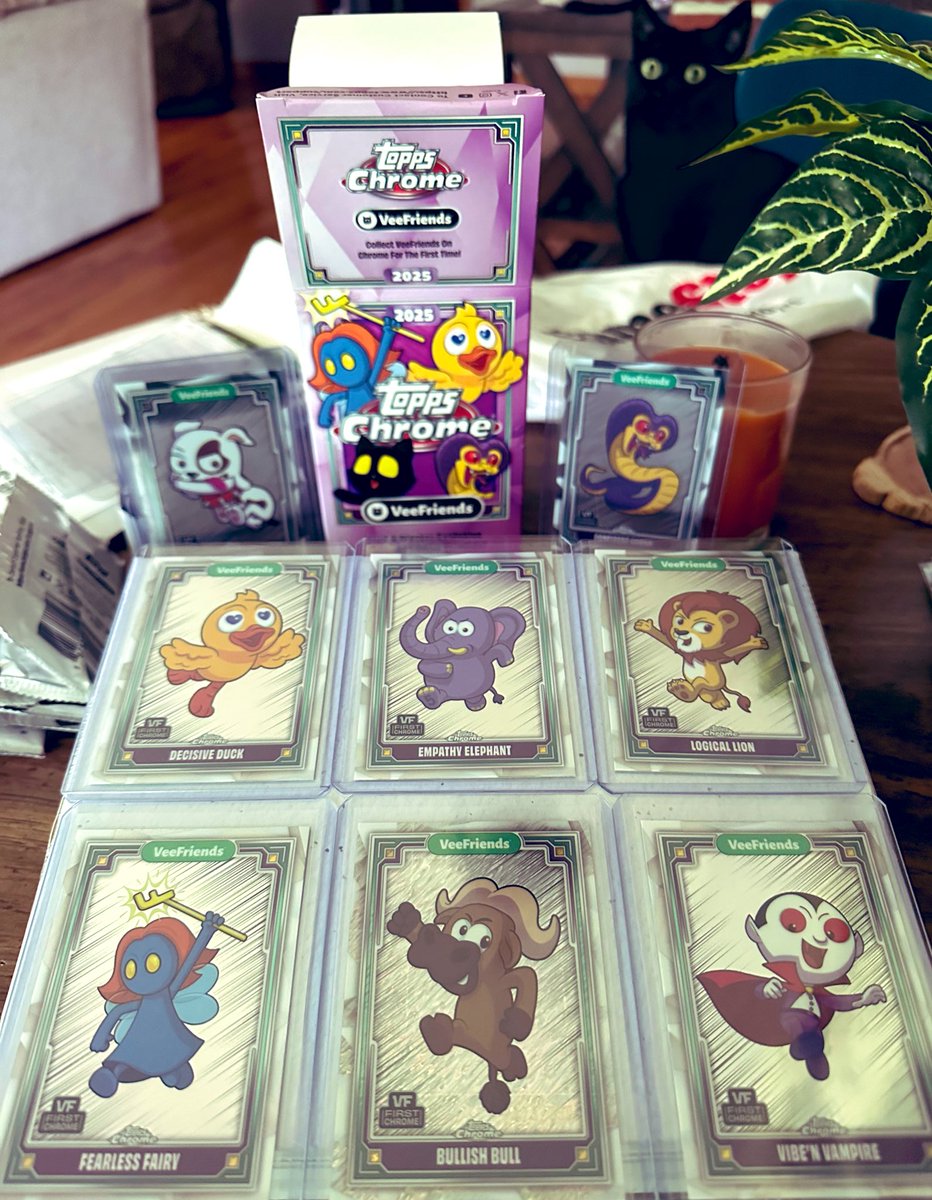 My local <a href="/gamestop/">GameStop</a> just made my day!! 💓🫶 They stuck to the one per person limit &amp; had a box left this morning. 
Feeling like my BULLISH BULL 173/250 right meow! Puma was also feeling the FOMO 🐈‍⬛ 🥰

<a href="/VeeFriendsCards/">VeeFriends Cards</a> @topps