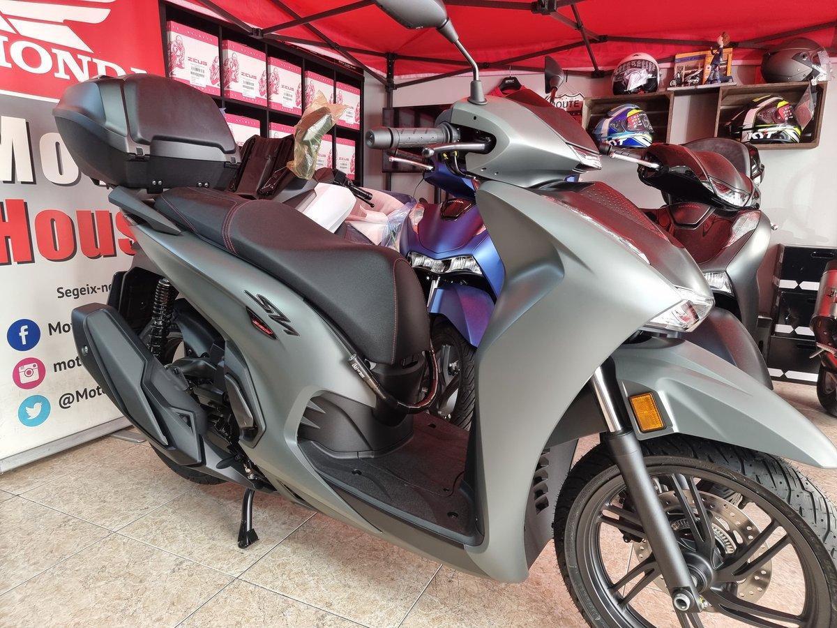 MotorHouseVng's tweet photo. Hoy entregamos otra Honda SH350 Sport!! Que la disfrutes mucho Juan!! https://t.co/mzkxsiYATe