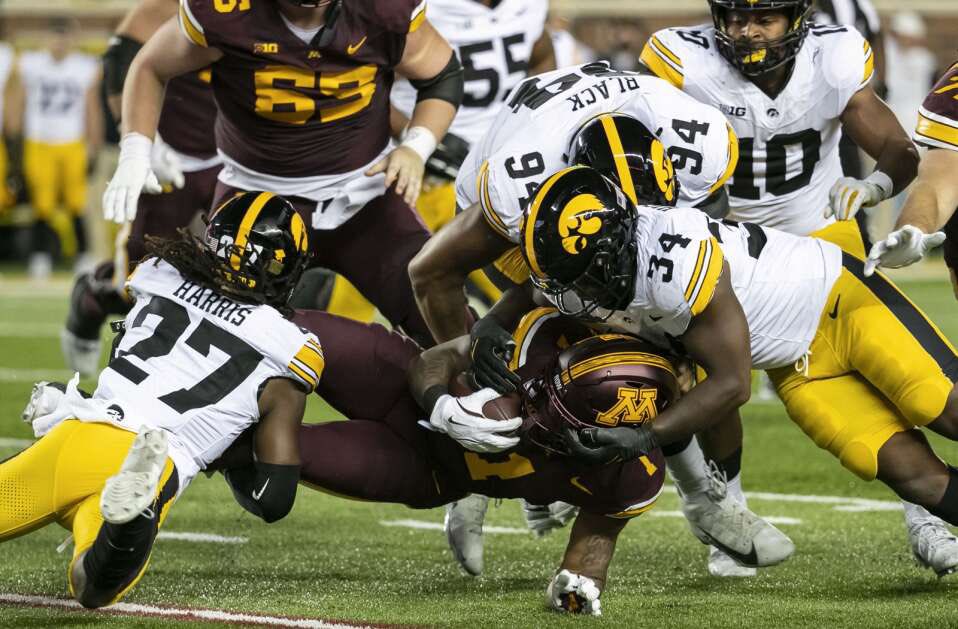 JaidenDavis38's tweet image. AGTG After a great conversation with @TylerBarnesIOWA I am blessed to announce I have received an offer to @HawkeyeFootball
@CoachKRJones
@Tkinnel_2
@JalinMarshall