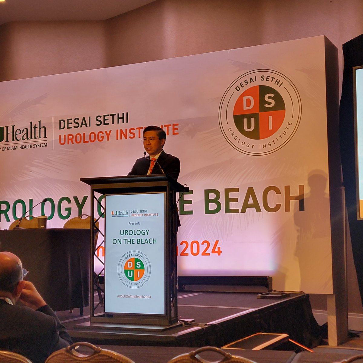 dsui_miami_uro's tweet image. At #AUA2025, faculty from the Desai Sethi Urology Institute were appointed to key roles shaping urologic education, clinical trials, and future leadership. These positions help guide national standards and advance care for patients. @sanojpunnen @chadritchmd @raveensyan…
