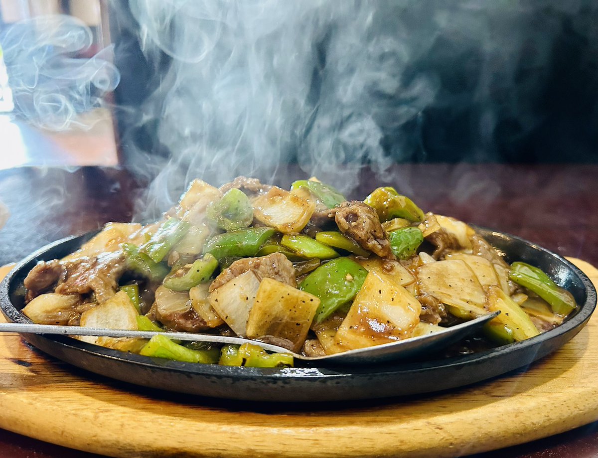 Black peppered beef. Delicious!! 😋