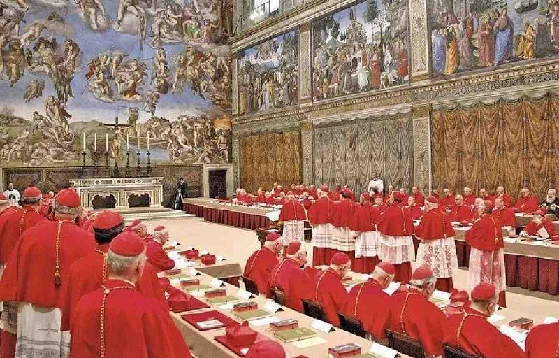 Factor4_GT's tweet photo. #URGENTE | "¡Habemus Papam! El #Cónclave ha elegido a un nuevo #Papa. La Iglesia #Católica inicia un nuevo capítulo bajo su guía espiritual. 

El anuncio oficial, conocido como "Habemus Papam", será realizado por el cardenal protodiácono Dominique Mamberti desde el balcón central de la #BasílicadeSanPedro.  Durante este anuncio, se revelará el nombre de nacimiento del nuevo pontífice y el nombre que ha elegido para su pontificado.