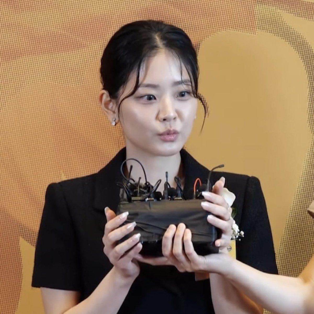 THV_OppaV's tweet photo. @chungsubin47 😚😚😚😚😚😚😚😚😚
Mi princesa sigue triunfando 💐 https://t.co/PWGHEg7e11