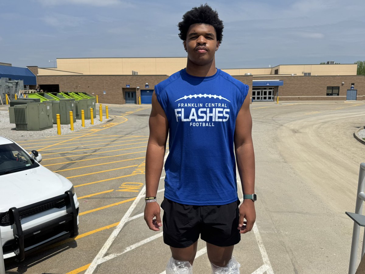 Indianapolis Franklin Central On300 2027 edge rusher Jayce Brewer is high on Notre Dame, Indiana and Purdue early in his process and looks forward to checking out Florida and Tennessee. on3.com/db/jayce-brewe…