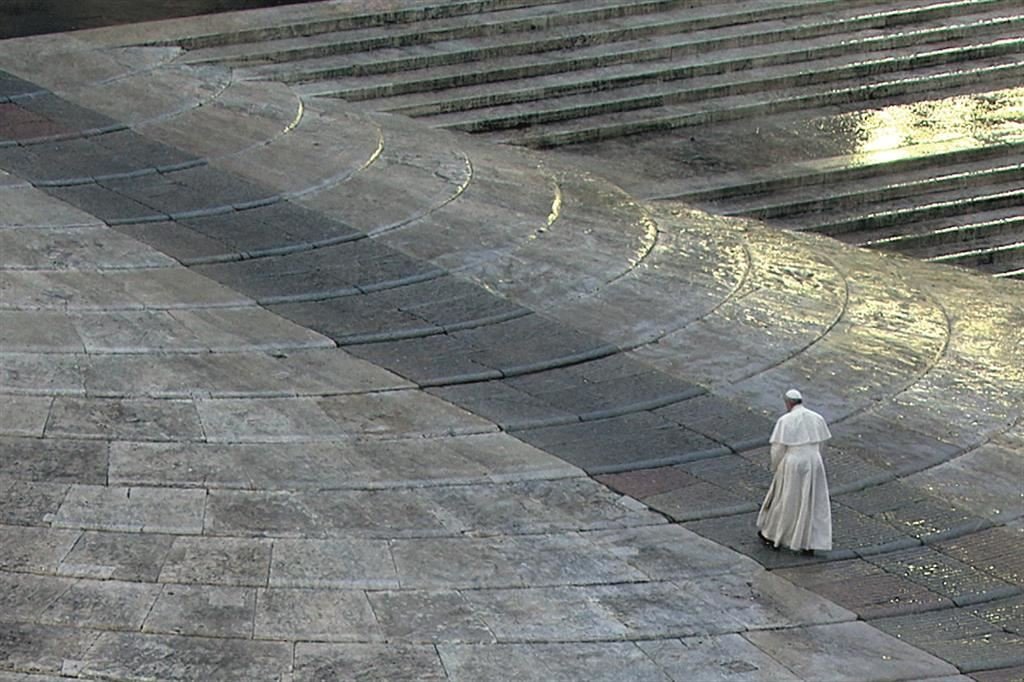 un ultimo sguardo prima di consegnarlo alla Storia