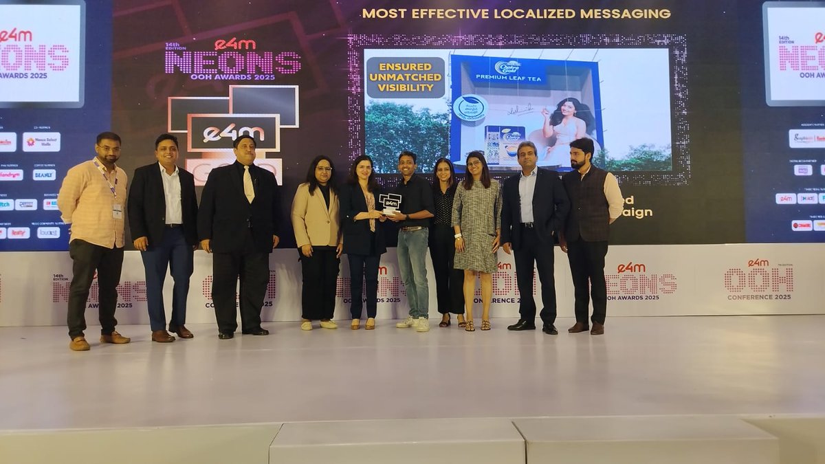 e4mevents's tweet image. 🔥 Big applause for the champions of OOH!

Category: Most   Effective Localized Messaging
Winner: @havellsindia
  @Posterscope
    @Cargill
  @laqshyamedia   @TataConsumer
  @laqshyamedia

#OOHAwards #e4mNeonsOOH #CreativeImpact