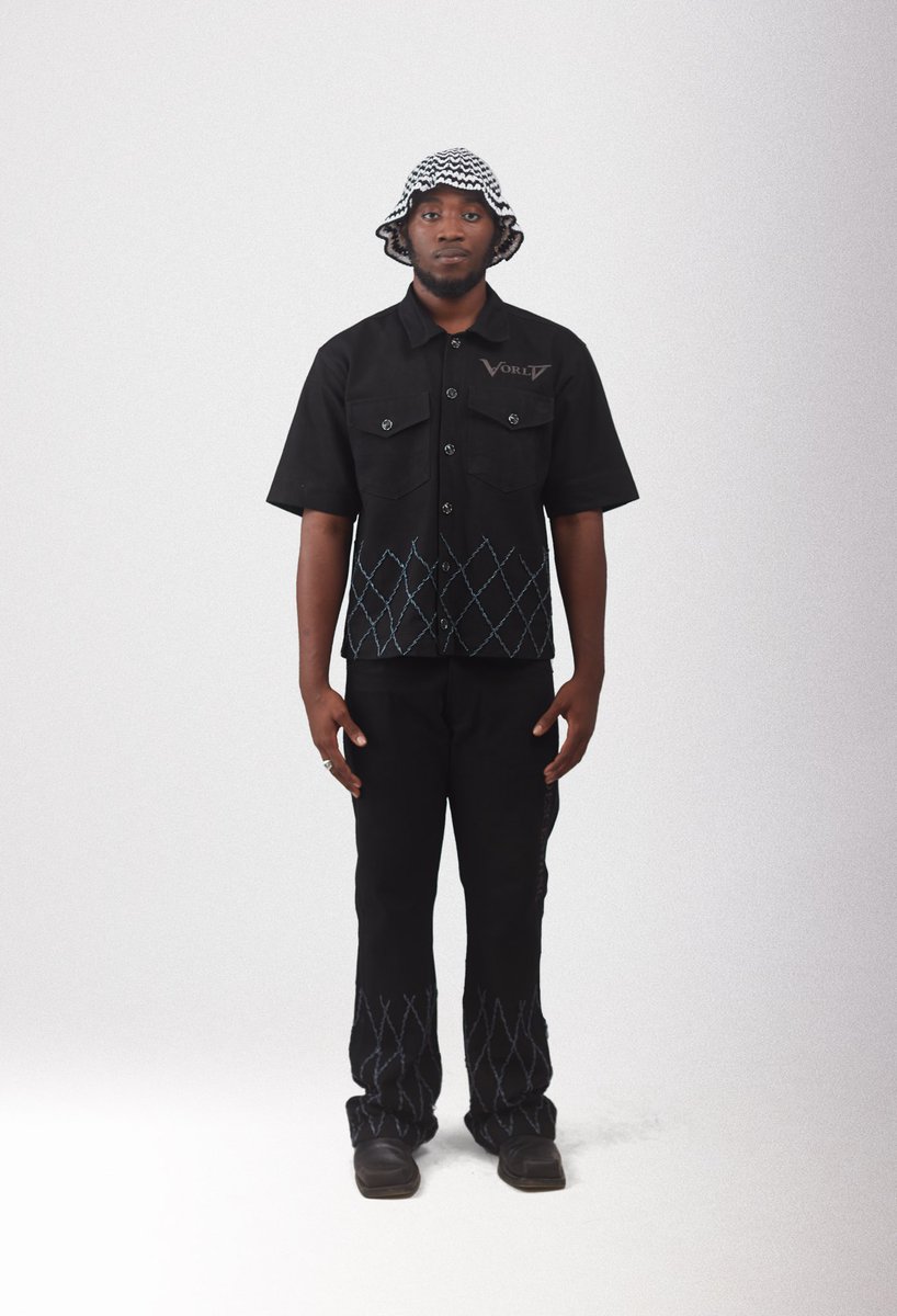 vworrld's tweet image. LOOK 10 (Stoned Eye)
Creative director : @purplegaddafi
Photography & art direction : @Thesicknerd