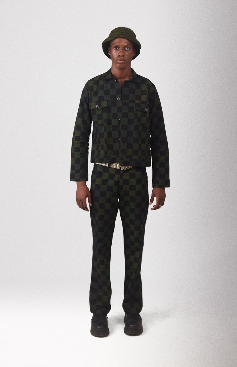 vworrld's tweet image. LOOK 11 (Hood Boy)
Creative director : @purplegaddafi
Photography & art direction : @Thesicknerd