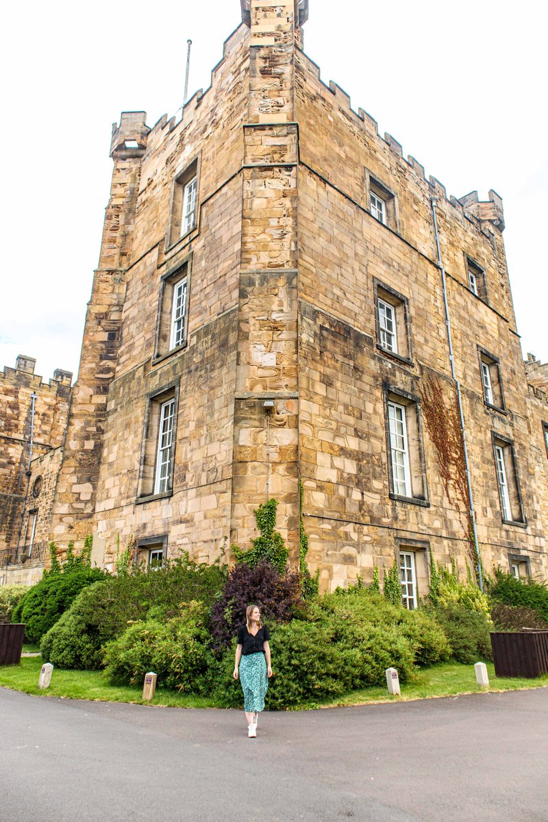 Survived our castle stay <a href="/LumleyCastleLtd/">Lumley Castle Hotel</a> - no ghostly wakings thankfully! Loved it here. Unique and quirky accommodation is something the UK does so well. <a href="/ThisisDurham/">This is Durham</a> #NextStopDurham ad