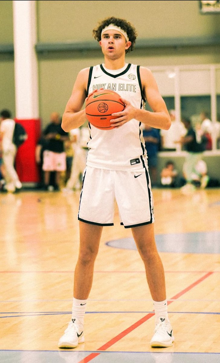 HS Top Recruits (@hstoprecruiting) on Twitter photo 2026 5⭐️ Jalen Montnoati (<a href="/JalenMontonati/">Jalen Montonati</a>) tells me the following schools have been recruiting him in recent weeks.
Visits-
Louisville- AC Jermaine Ukaegbu
Oklahoma- HC Porter Moser & 1 AC
Oklahoma St- Whole Staff
SMU- Assistant
K-State- HC Jerome Tang
In Contact-
Kentucky- 2026 5⭐️ Jalen Montnoati (<a href="/JalenMontonati/">Jalen Montonati</a>) tells me the following schools have been recruiting him in recent weeks.
Visits-
Louisville- AC Jermaine Ukaegbu
Oklahoma- HC Porter Moser & 1 AC
Oklahoma St- Whole Staff
SMU- Assistant
K-State- HC Jerome Tang
In Contact-
Kentucky-