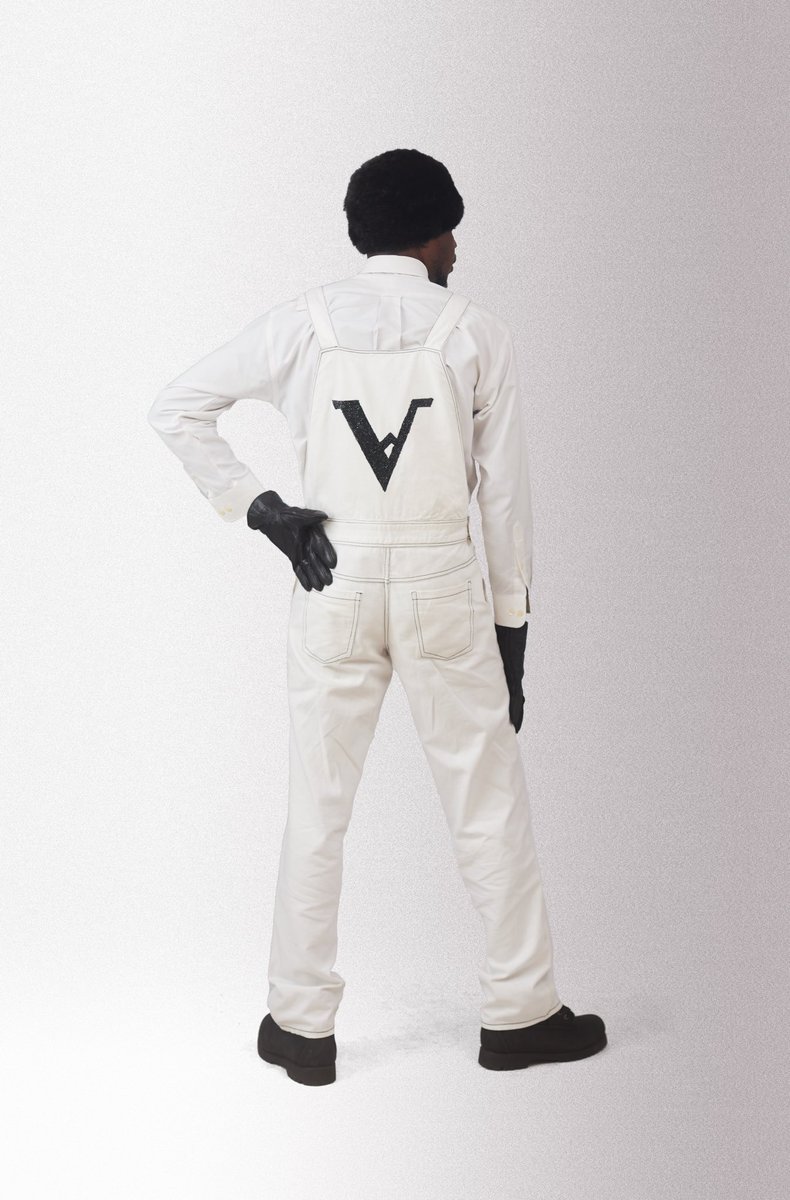 vworrld's tweet image. LOOK 14 (Recycle)
Creative director : @purplegaddafi
Photography & art direction : @Thesicknerd