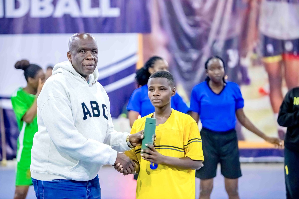 FerwahandRwanda's tweet image. "Big congratulations to our young girl Uwineza Léa for being named Player of the Match in the Rwanda vs. Burundi game! Well deserved!"