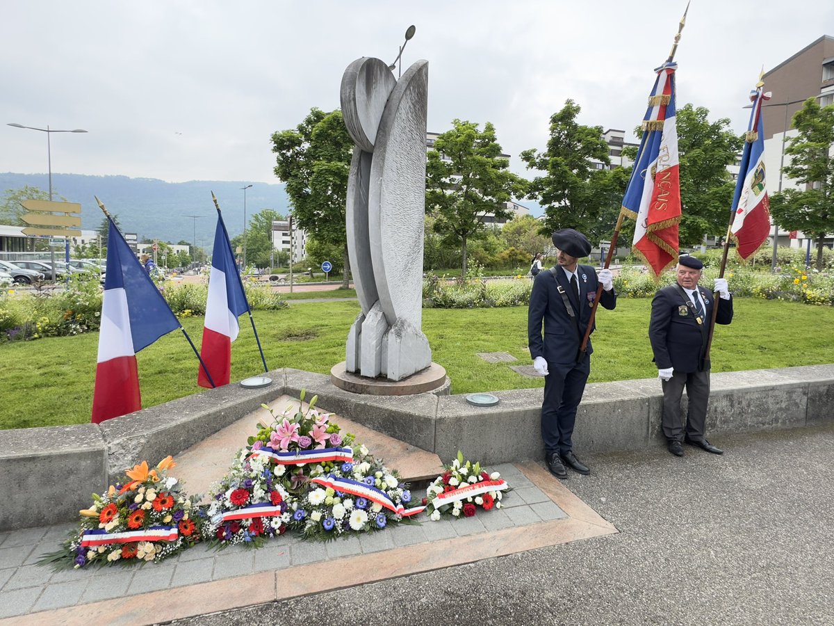 [ C É R É M O N I E ]
Cérémonies de commémoration des 80 ans de la Libération ce matin à #Seynod.

#8mai1945 #Armistice #Liberation