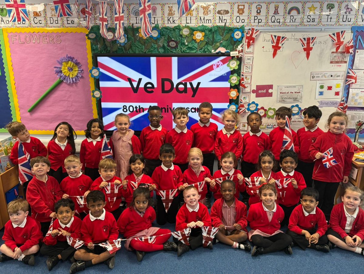 Leechapelsch's tweet image. Today marks the 80th anniversary of
VE Day and our Reception children learnt about why we celebrate this significant day and some of the history of the time. 
#VEDay #80Years #HistoryIsFun #WeLoveLearning