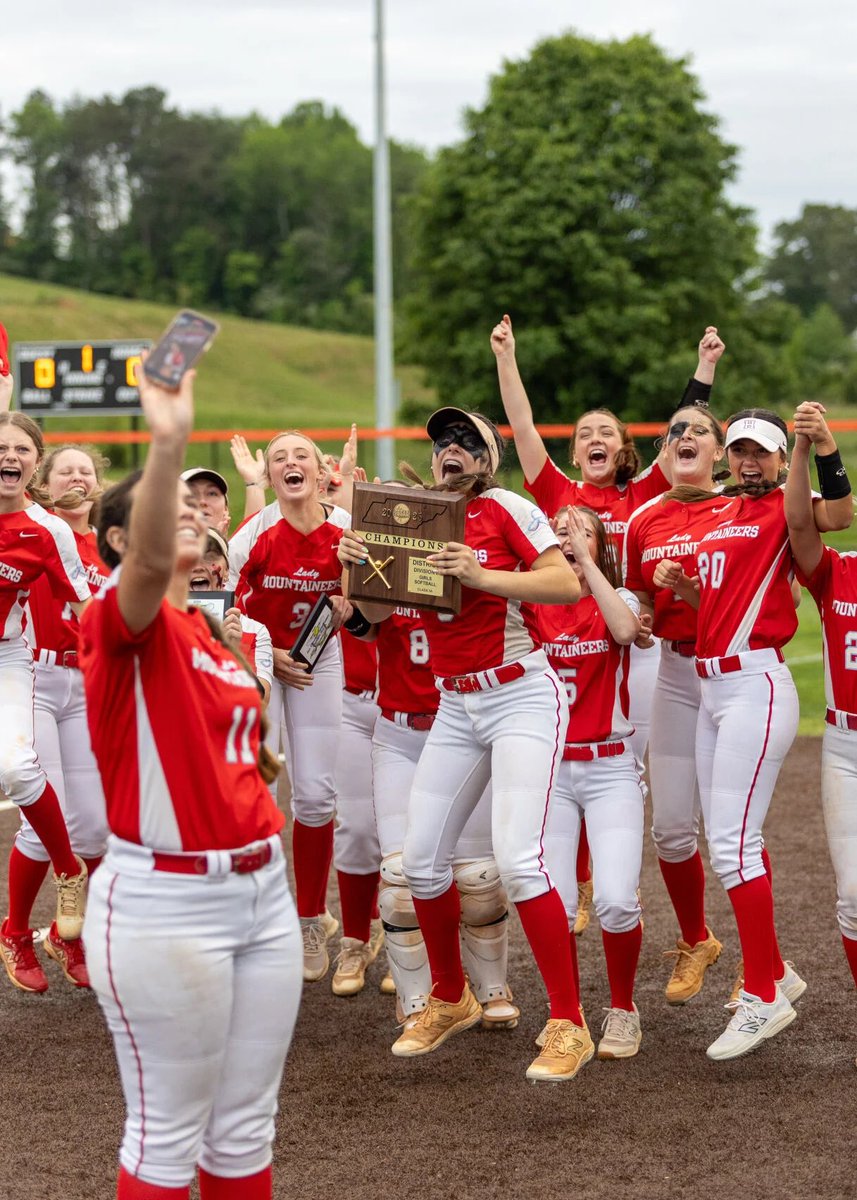 District Champs🩵❤️ Proud of all my teammates. Ready for regions!! <a href="/ladyneersSB/">Heritage Softball</a>