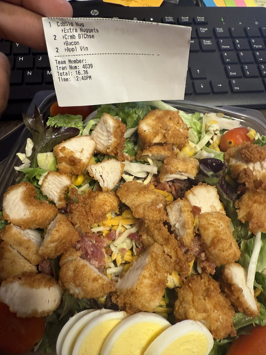 squalk's tweet image. Now I see how @ChickfilA moves thru the lines so fast. We lowkey trust them that our order is right and drive off. There’s no way what I ordered is what I got !!! 🤦🏽‍♂️🤦🏽‍♂️ kinda wished I live closer to @Zaxbys 🤷🏽‍♂️🤷🏽‍♂️