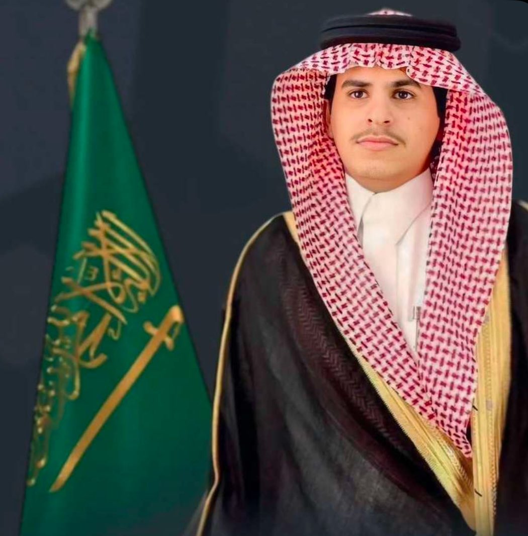 نبارك للأخ : صالح بن مبارك بن بلق #المزيدي تخرجه من  #كلية_التقنية في تخصص الإلكترونيات وأنظمة التحكم.
نسأل المولى عز وجل له التوفيق والسداد.

#حساب_المزايدة_الرسمي