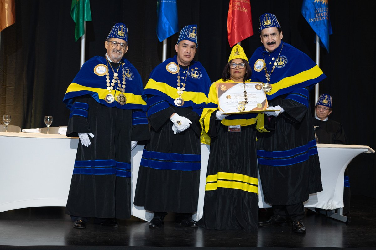 Doctores que recibieron la Colegiatura Oficial Internacional de Doctor Académico (Parte 5) en la XII Ceremonia Internacional de Colegiación realizado en Colombia:

Dra. Joice Denize Menezes
Dra. Lidia Durán Capellán De Méndez
Dra. Matilde Zavaleta Ortiz
Dra. Paulia Alhuay Puca