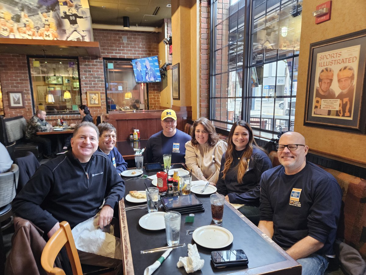 🎉 Huge thanks to everyone who supported the Hepner family's 19th March Hoops to BEAT Blindness! 🏀💙 We raised $7,458 for vital research at the W.K. Kellogg Eye Center! Special shoutout to Brendan, now cancer-free thanks to the incredible team at UM! #MarchHoopsForSight #GoBlue