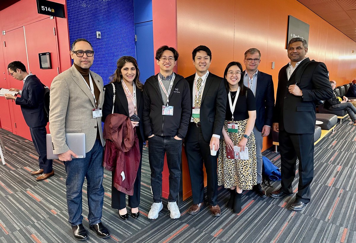 UTSW_Anesthesia's tweet image. We had an unforgettable evening at the 2025 Society of Cardiovascular Anesthesiologists Annual Meeting — this year hosted in beautiful Montréal! 💙🫀
Thank you to everyone who proudly represented our Department and UTSW! 👏 @scahq