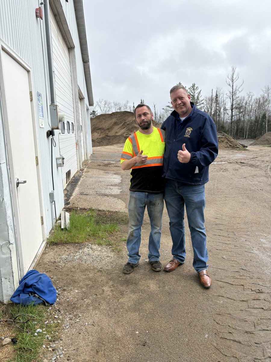 Shout out to the hard working Teamsters at the Village of Speculator. Business Agent Stan Koniszewski stopped by to visit with members. <a href="/KoniszewskiStan/">Stan Koniszewski</a> <a href="/TeamsterHughes/">Jason Hughes</a> <a href="/Quacky294/">Tom Quackenbush</a>