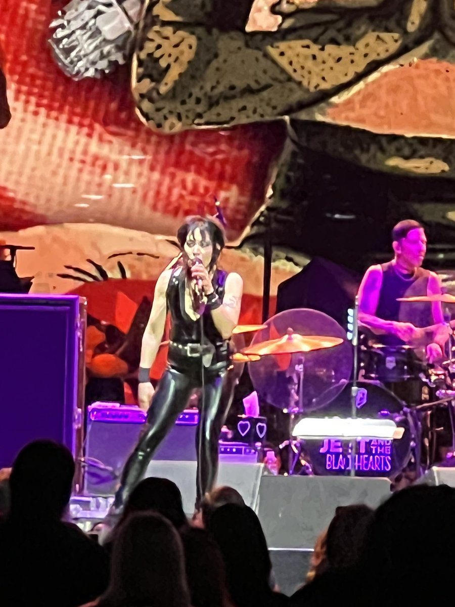 pachyrhizodus's tweet image. Great time last
Night in Ft Worth seeing Joan Jett &amp;amp; Billy Idol! Amazing we can still see these iconic artists performing live in 2025.
