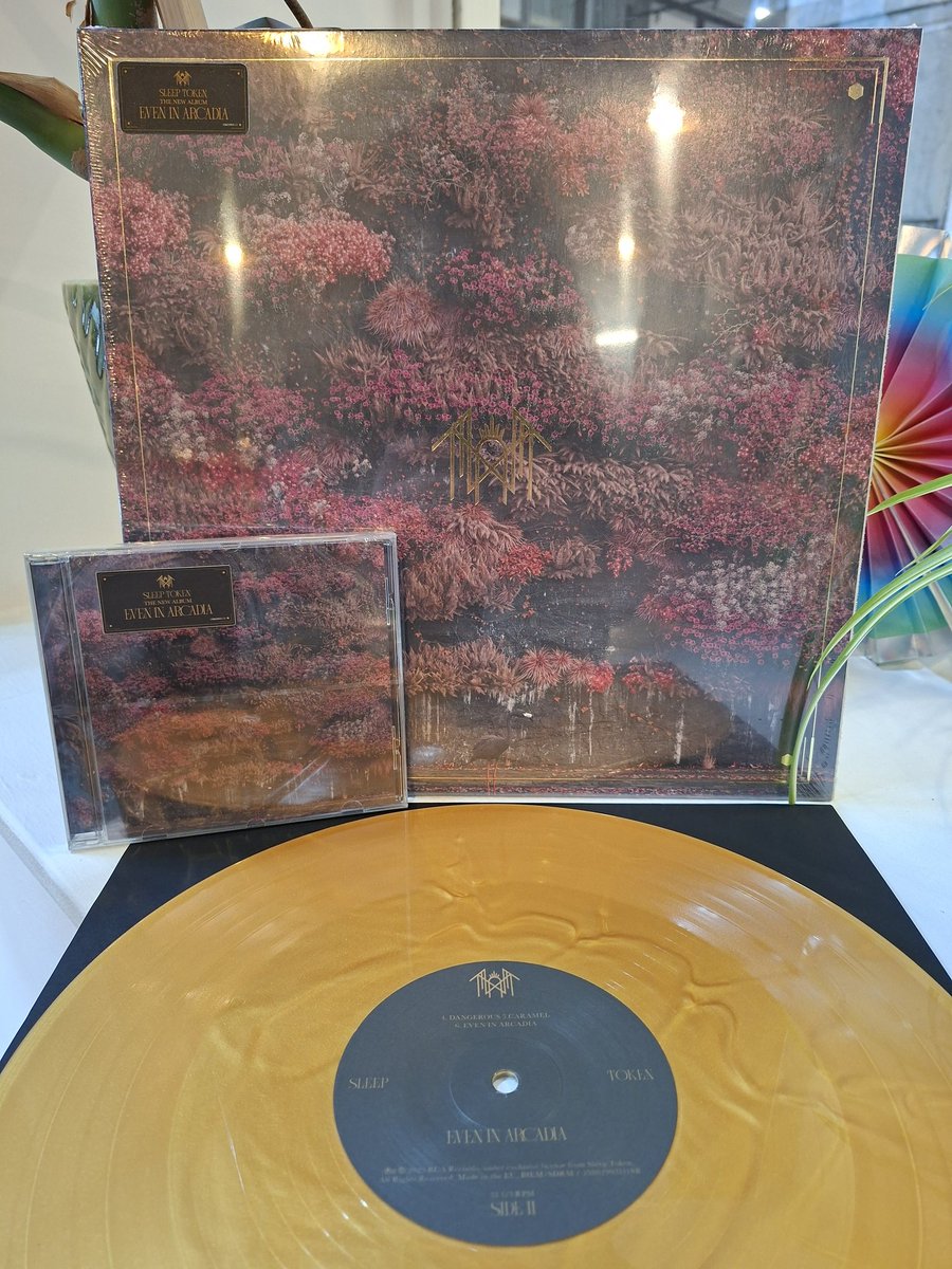 SPILLERS RECORDS (@spillersrecords) on Twitter photo ALLAN YFORY
Some absolute corkers out tomorrow inc <a href="/DasKoolies/">Das Koolies</a> "Pando" ft the v special <a href="/dinkededition/">DINKED</a>, the long awaited return of the 1 and only <a href="/shit_rock/">falcotronic</a>, <a href="/markprtchrd/">Mark Pritchard</a> / <a href="/thomyorke/">Thom Yorke</a> collab album, new <a href="/arcadefire/">Arcade Fire</a>, <a href="/Sleep_Token/">Sleep Token</a> "Even In Arcadia" + plenty more ๐๐ถโค๏ธ ALLAN YFORY
Some absolute corkers out tomorrow inc <a href="/DasKoolies/">Das Koolies</a> "Pando" ft the v special <a href="/dinkededition/">DINKED</a>, the long awaited return of the 1 and only <a href="/shit_rock/">falcotronic</a>, <a href="/markprtchrd/">Mark Pritchard</a> / <a href="/thomyorke/">Thom Yorke</a> collab album, new <a href="/arcadefire/">Arcade Fire</a>, <a href="/Sleep_Token/">Sleep Token</a> "Even In Arcadia" + plenty more ๐๐ถโค๏ธ