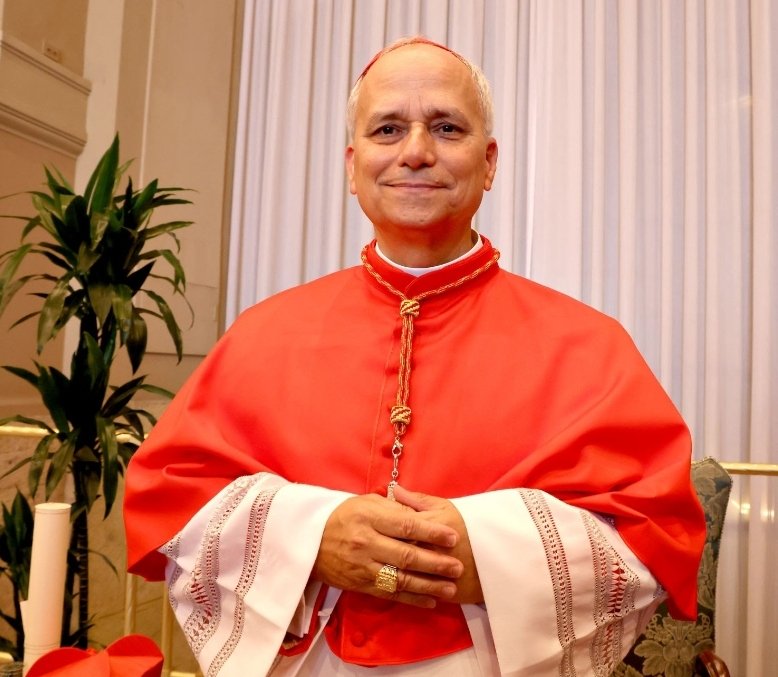 Rodak Trumpa nowym papieżem Leonem XIV. Umiarkowany liberał, Robert Prevos.