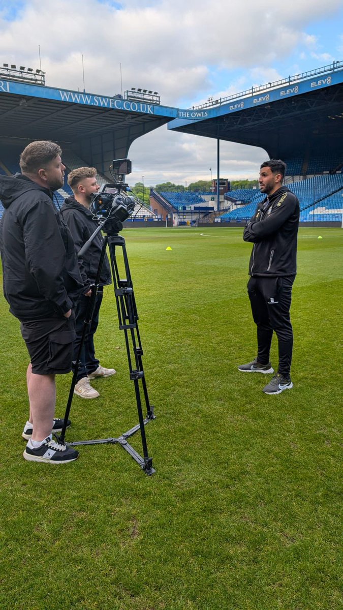 Sheffield FA โฝ๏ธ (@shcfa) on Twitter photo The competition headline sponsors <a href="/LENSGOvisuals/">LensGo Visual Media ๐ฅ</a> are in the house! ๐ฅ
Inside Matchday: Menโs Senior Cup Final ๐ The competition headline sponsors <a href="/LENSGOvisuals/">LensGo Visual Media ๐ฅ</a> are in the house! ๐ฅ
Inside Matchday: Menโs Senior Cup Final ๐