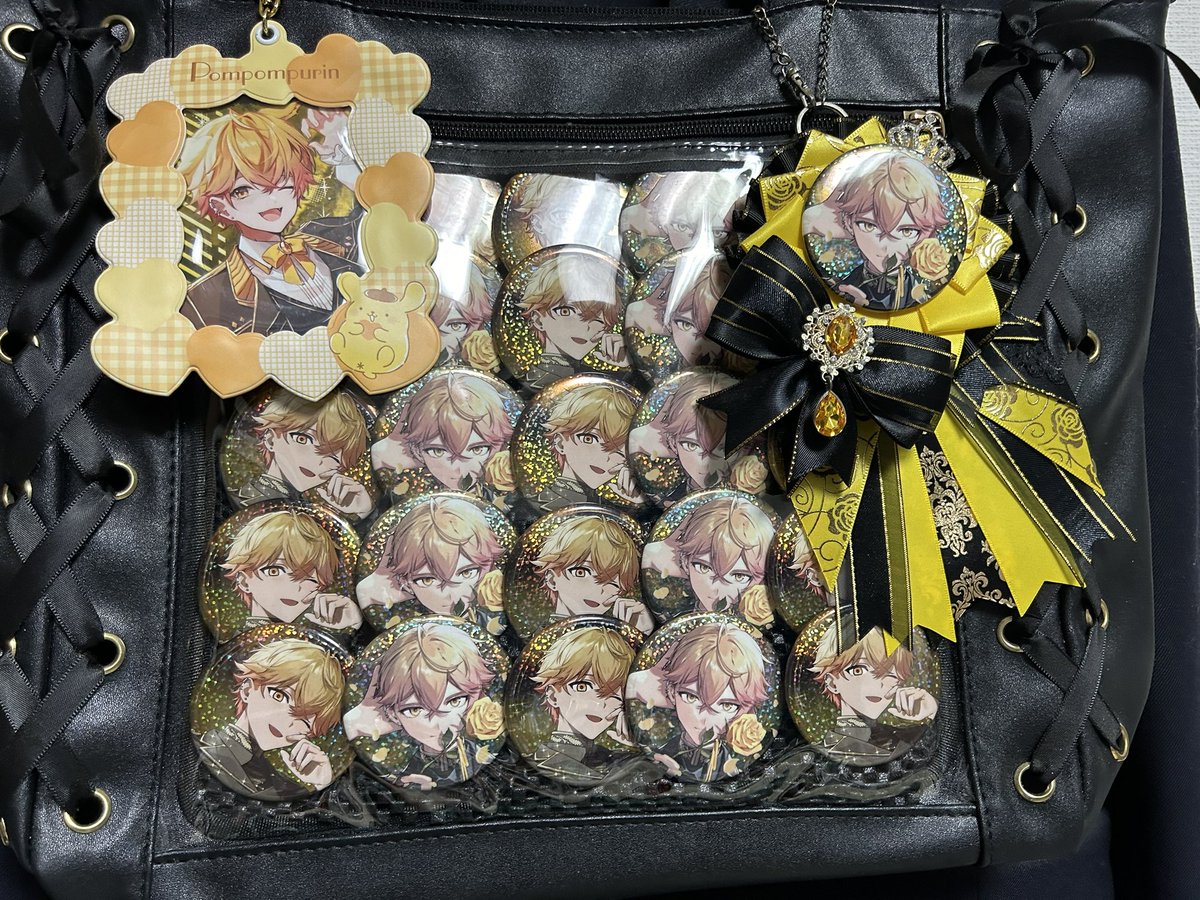 痛バ出来た〜〜〜〜〜〜‼️
誕生日ビジュ好きすぎるんだよねえ💛
初めてなので遠目でみてほしい()