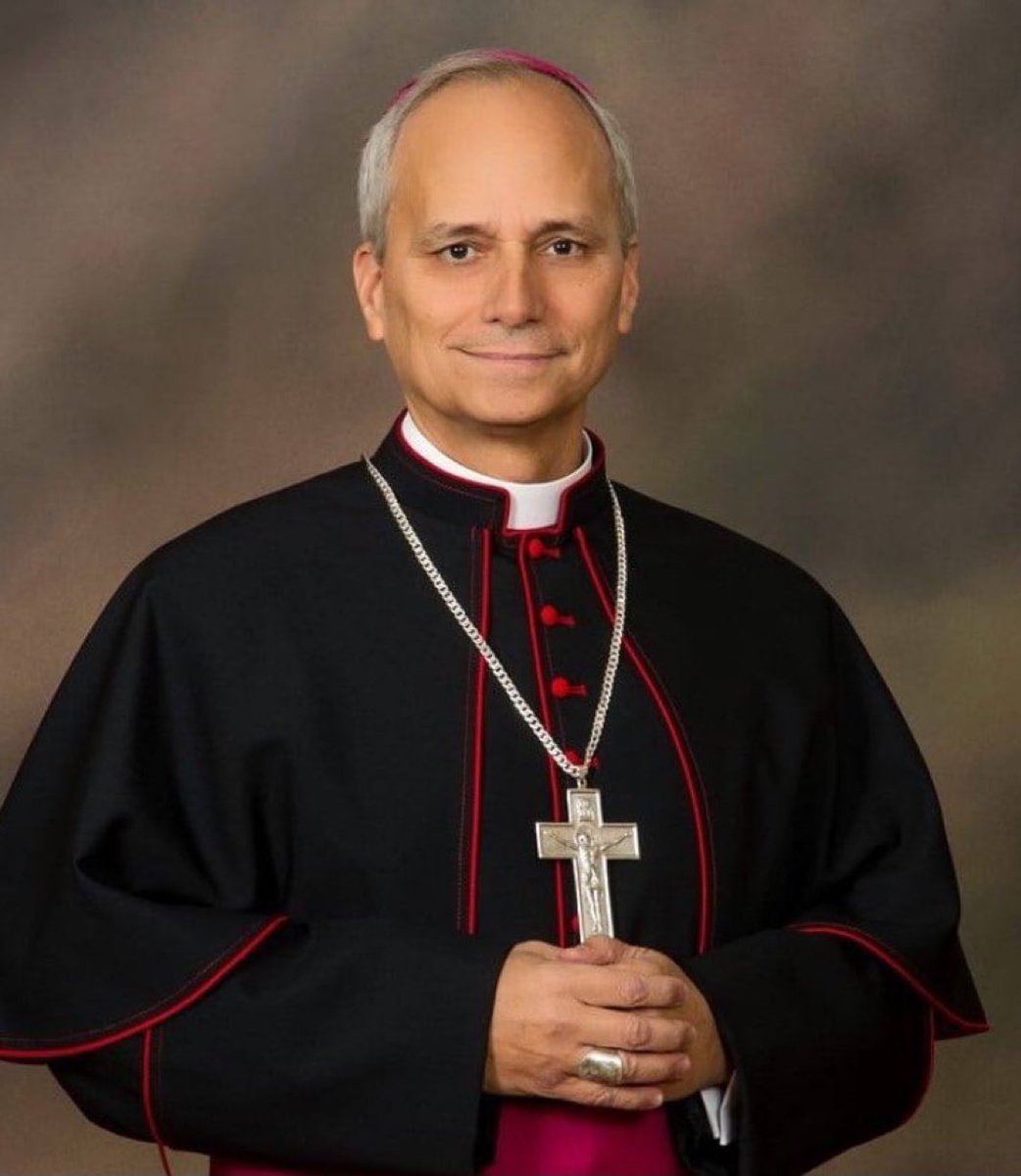 Cardinal Robert Prevost, the first American elected as pope, will be known as Pope Leo XIV

🇺🇸🇻🇦