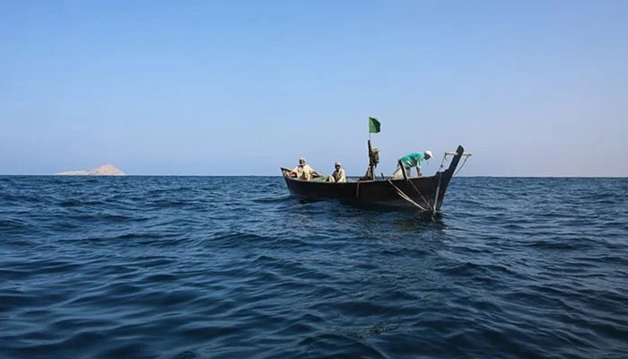 GKinfo_GKI's tweet image. ملکی بندرگاہوں پرمیری ٹائم سکیورٹی ہائی الرٹ، چھوٹی بڑی بوٹس کے سمندر جانے پر فوری پابندی عائد

#IndiaPakistanWar #IndianArmy #OperationSindhoor #PakistanZindabad #Sea #PahalgamTerroristAttack #SecurityAlert #PakArmyknowsbetter