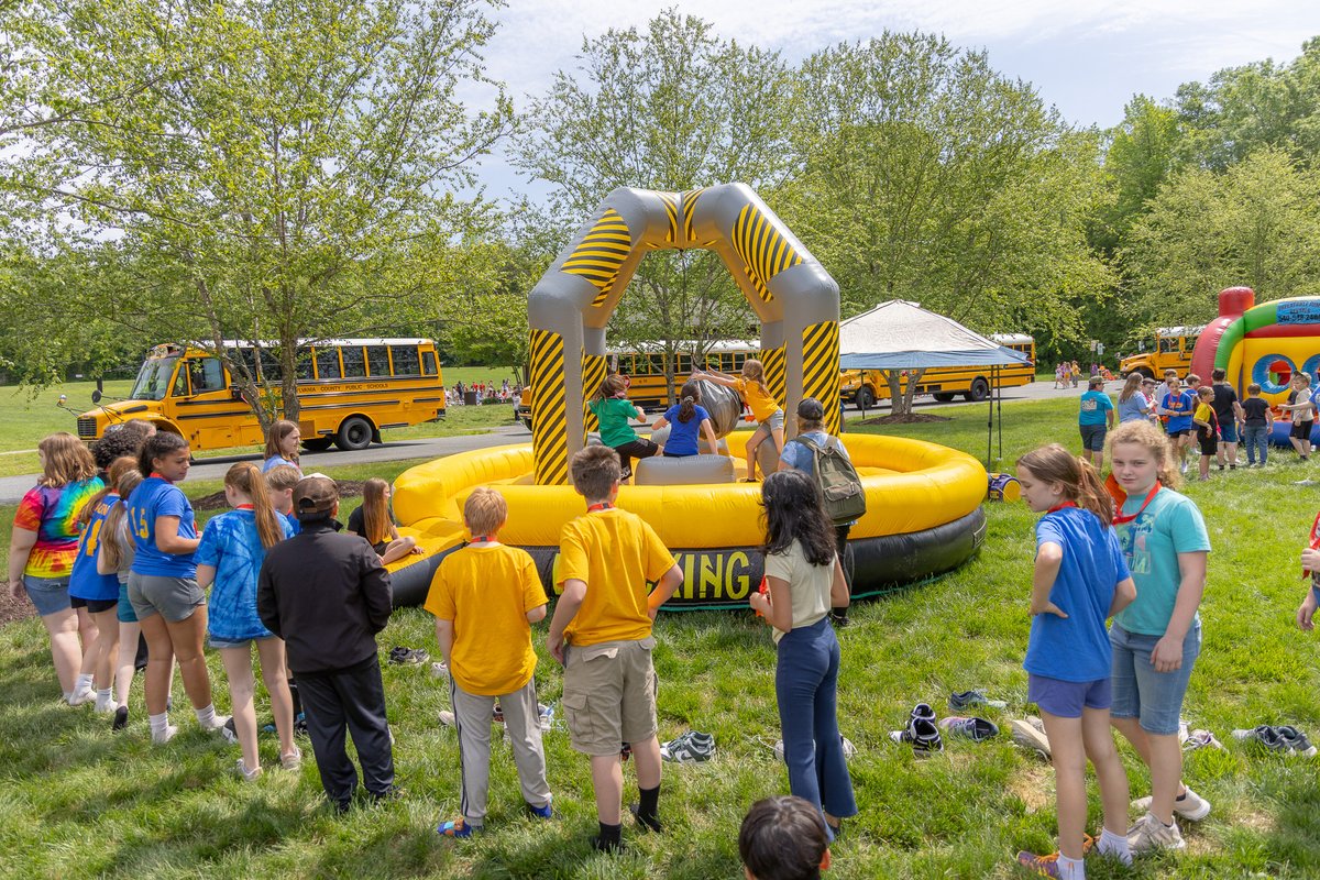 The D.A.R.E. (Drug Abuse Resistance Education) program in Spotsylvania County is a collaborative effort between the Spotsylvania County Sheriff's Office and SCPS. Thank you to all involved for making the day memorable, informative, and fun for our students! #wearespotsy