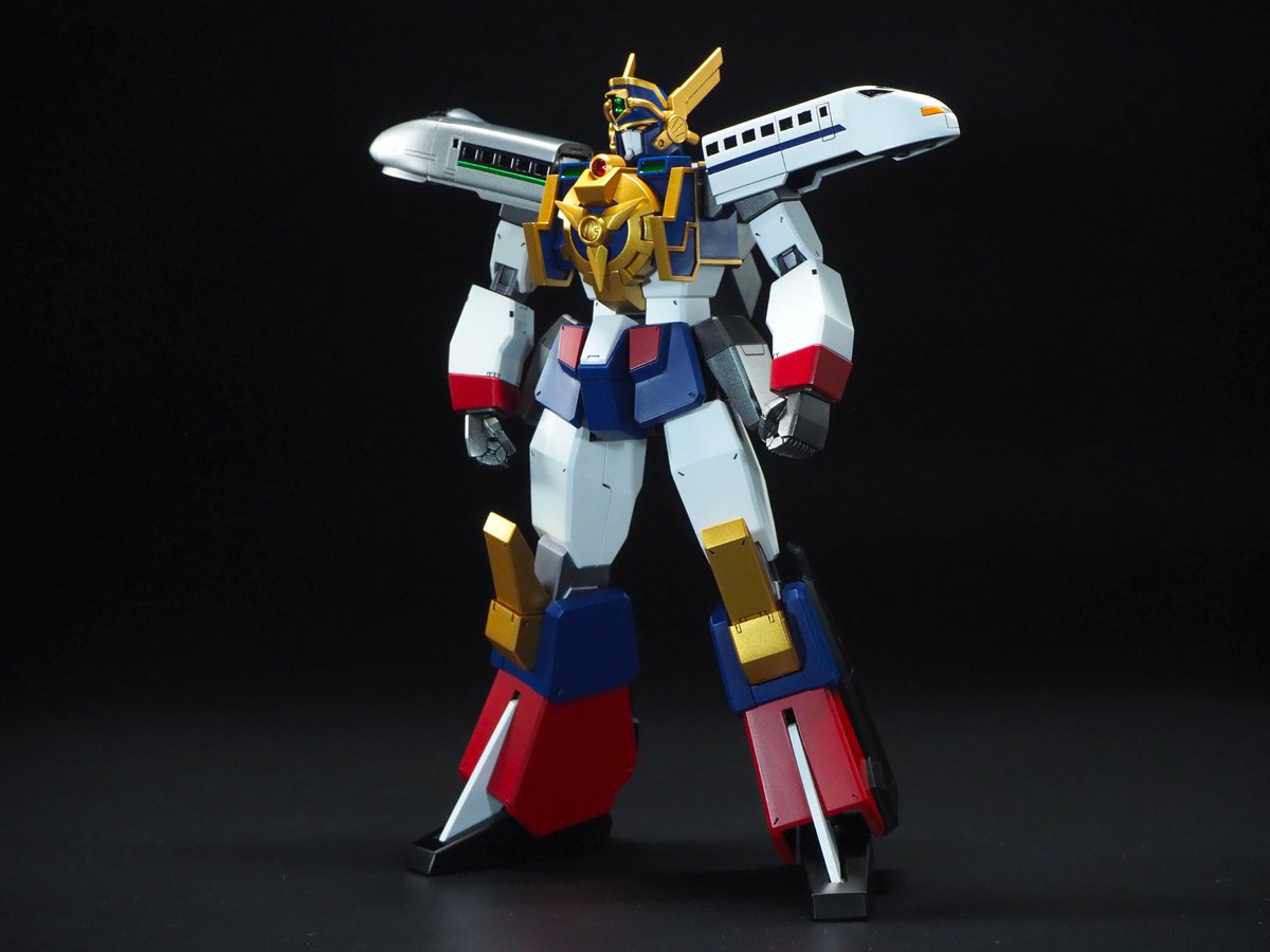 yamacloth's tweet image. 「銀のつばさにのぞみを乗せて、灯せ平和の青信号!
勇者特急マイトガイン、定刻通りにただいま到着!」
フルスクラッチ 勇者特急マイトガイン
完成しました
設計から仕上げまで全部自作の完全フルスクラッチ
正義の力が嵐を呼ぶぜ!
(リプ欄に続く)
製作動画も同時公開↓
youtu.be/S4sshnhL0RE
