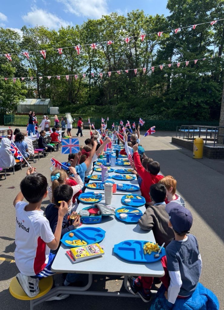 Park Hill Junior School tweet media