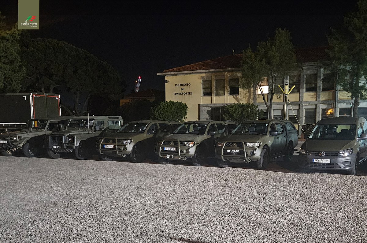 Exercito_pt's tweet photo. 📢 Durante o recente apagão que afetou toda a Península Ibérica, o Regimento de Transportes esteve em elevado estado de prontidão, preparado para garantir o abastecimento de combustível aos hospitais, assegurando o funcionamento dos geradores, em caso de necessidade.
#RTransp https://t.co/02IAwCU4qa