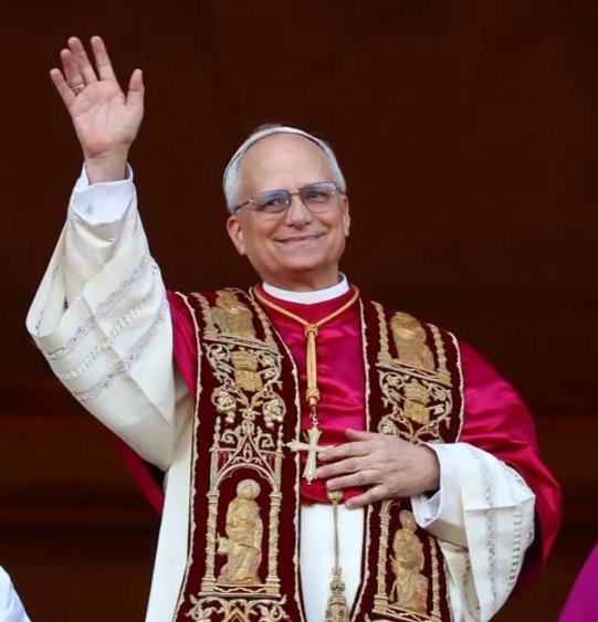 Hola a todos, él es el León 
#HabemusPapam 
#LeonXIV