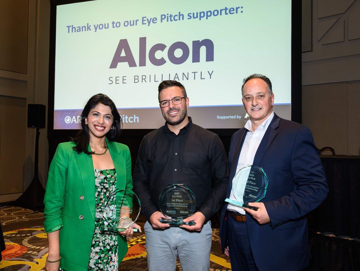 ChemEng_UofT's tweet image. 🎉 Congrats to Dr. Jonathan Labriola, post-doc in the Shoichet Lab, on winning the Eye Pitch competition at #ARVO2025! His pitch featured Synakis' ocular hydrogel for retinal detachment, developed in Prof. Molly Shoichet's lab @UofT_ChemEng. 🔗 Read more: arvo.org/.../education-…